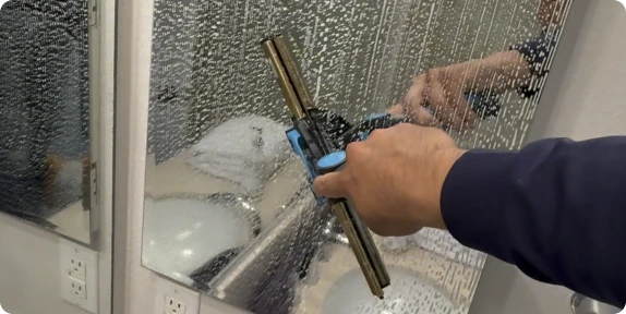 Mirror Cleaning